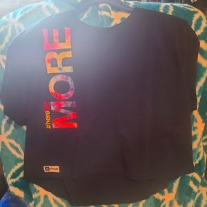 Pruvit black crop more